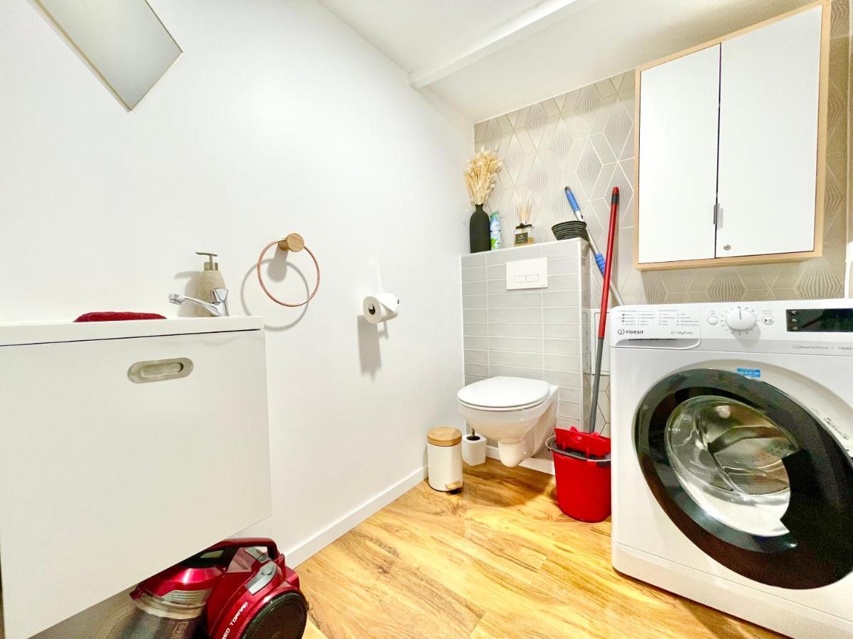 Le Rosacker: City Center Retreat with Terrace and Free Parking Colmar Exterior photo
